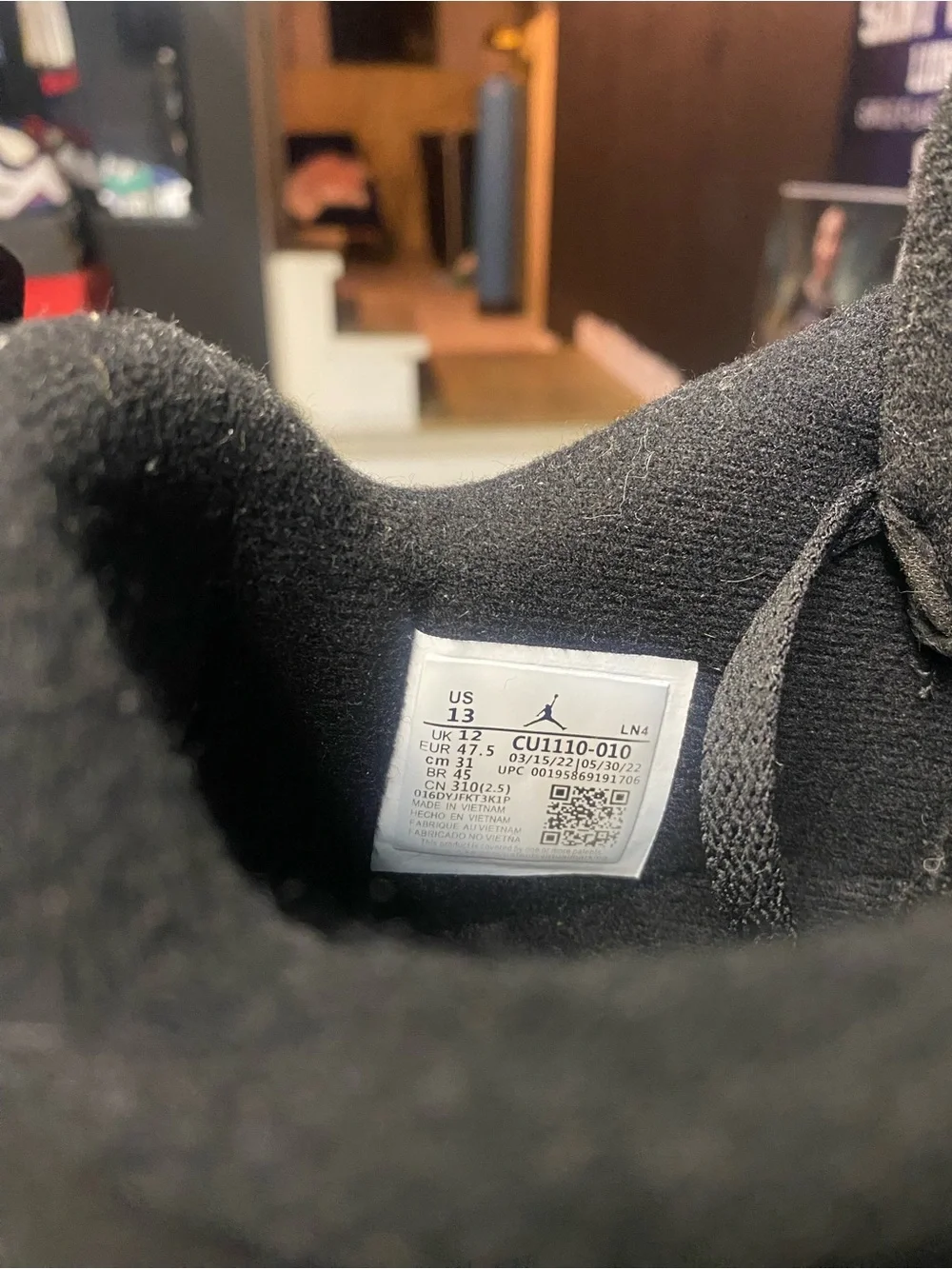 Jordan Retro 4 “Black Cat” Retro Basketball Sneakers